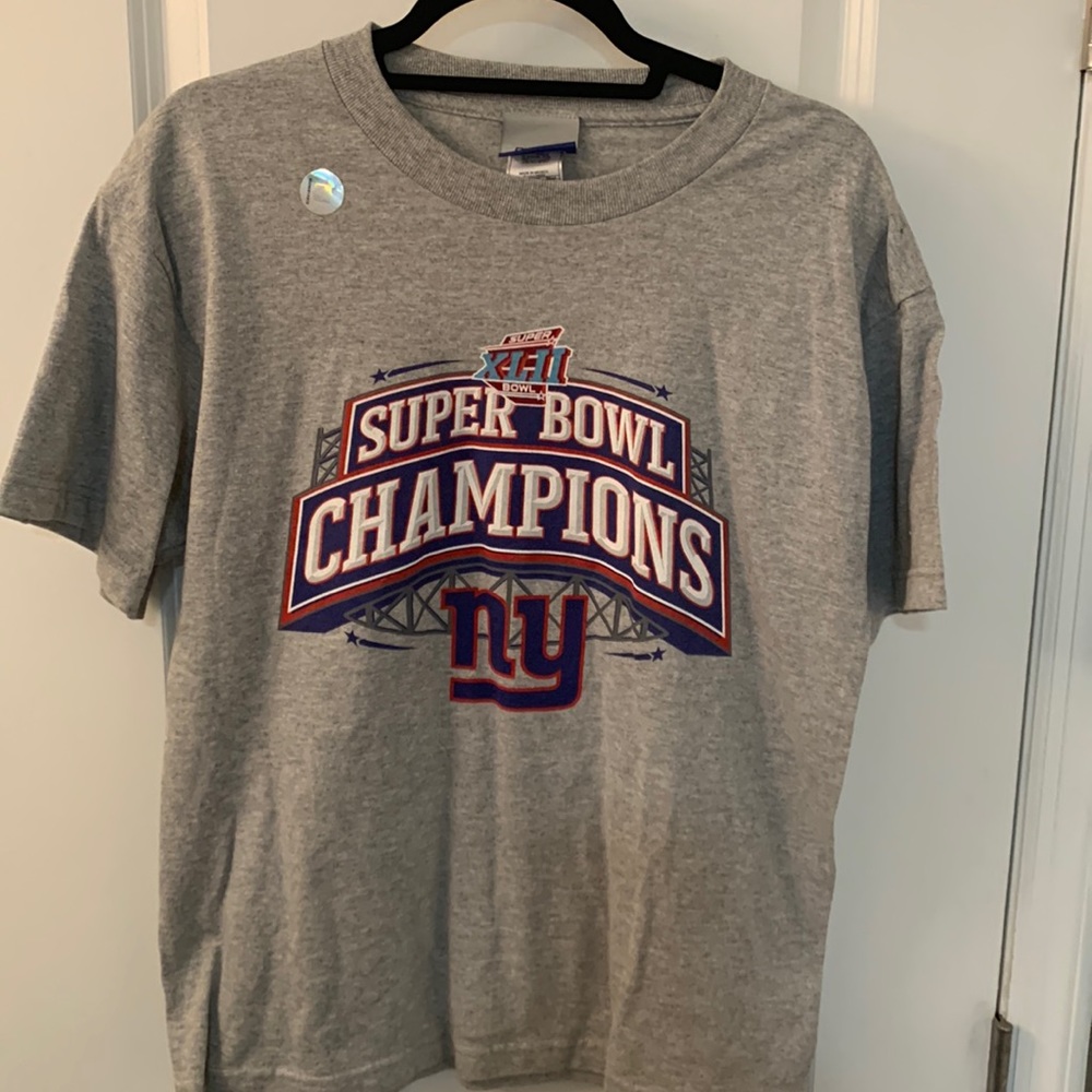NWOT Giants Champion T-shirt Size XL (Juniors)